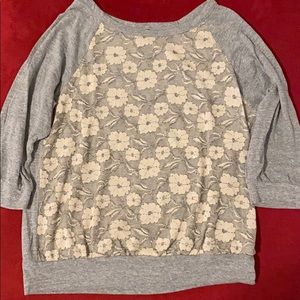 Bobeau 3/4 sleeve flowery sweatshirt